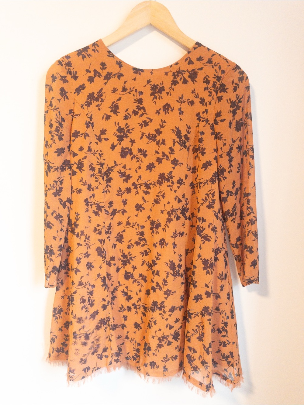 Kimchi Blue Urban Outfitters Floral Keyhole Mini Dress Orange Brown Small Frayed
